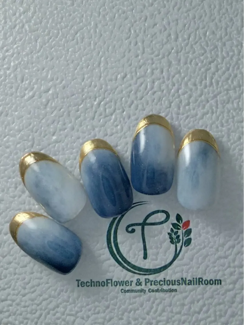 ネイル フラワーネイル precious nail roomのネイルデザイン