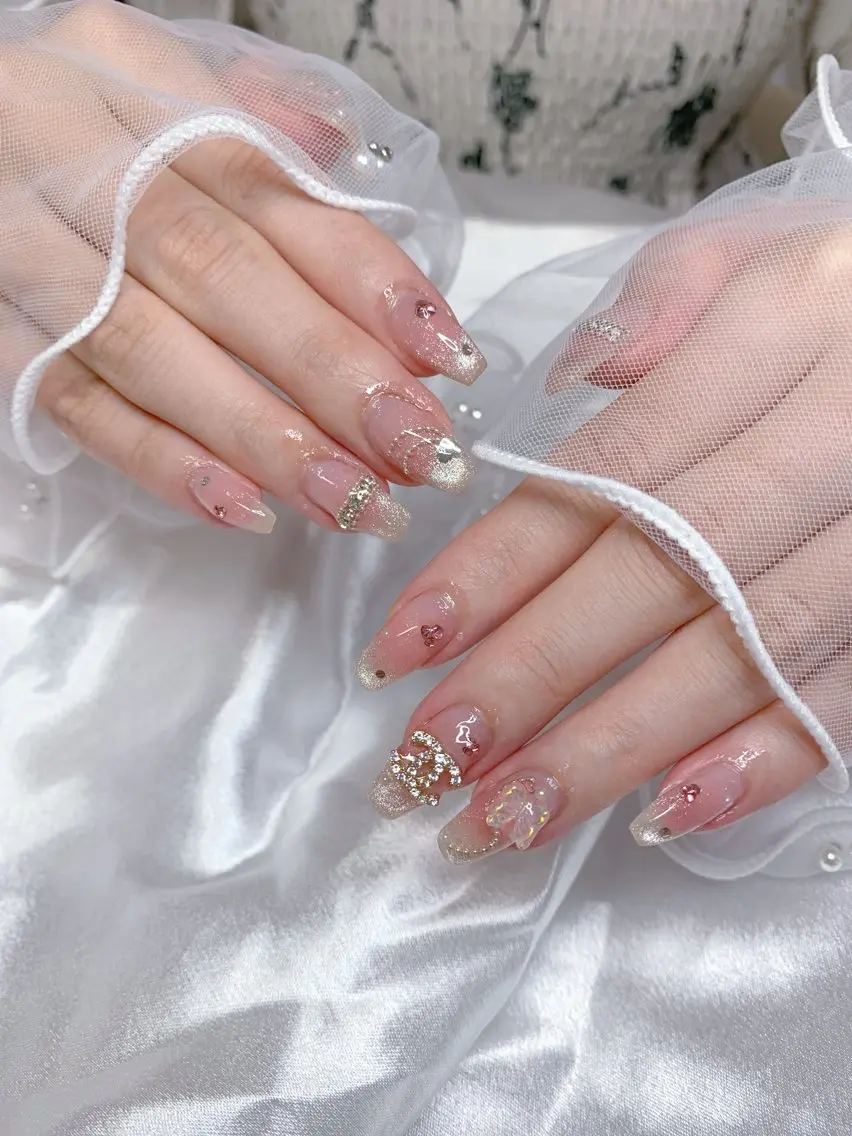 ネイル ハンドネイル La neige* yuki 🐩🌙のネイルデザイン