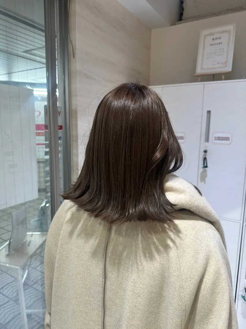 ミディアム カラー グレージュ オレンジ カット ヘアカラー トリートメント 心斎橋/縮毛矯正 /艶髪カラーのヘアスタイル