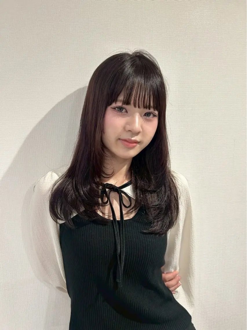 ミディアム 韓国風ヘア レイヤーカット ヘアカラー amoretto miinaのヘアスタイル