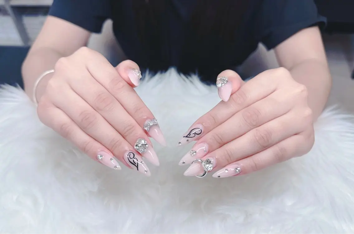 👑【人気No.1】韓国・ワンホンネイル💎150分やり放題💎10本チップ長さだしの写真