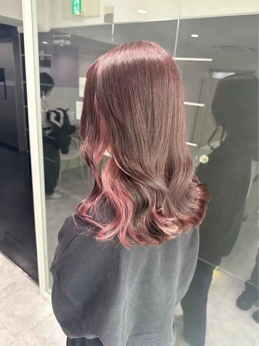セミロング カラー ヘアアレンジ インナーカラー カット ヘアカラー トリートメント ヘッドスパ ヘアセット 💎韓国/ レイヤー カット/ 暖色🫧のヘアスタイル