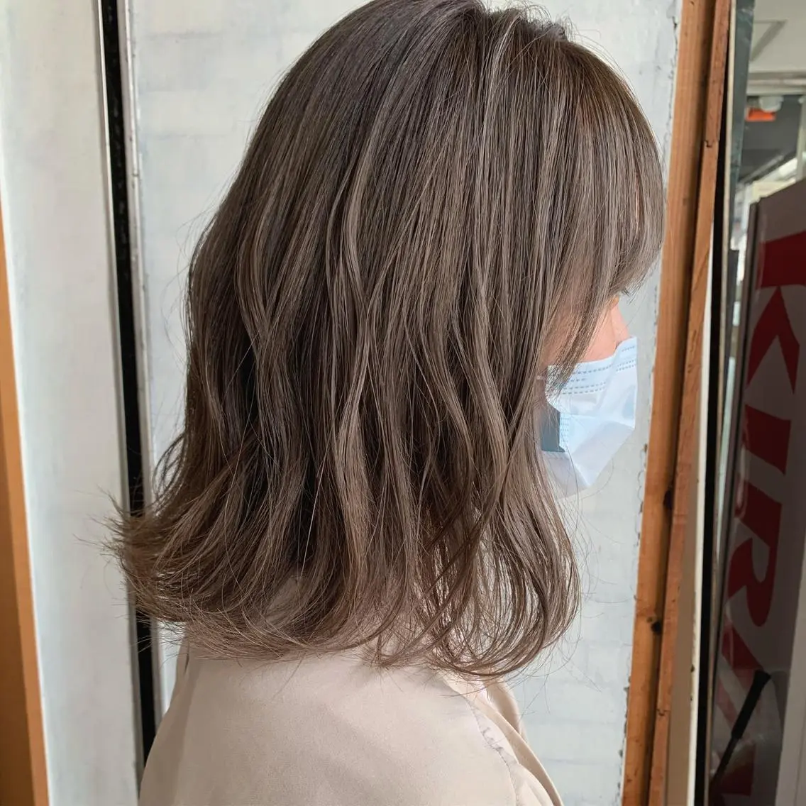ミディアム アッシュ 増田 晃士のヘアスタイル