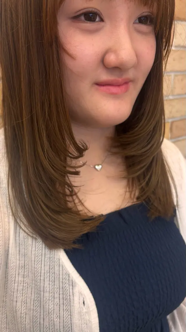 セミロング 艶カラー 髪質改善 🍓苺奈のヘアスタイル