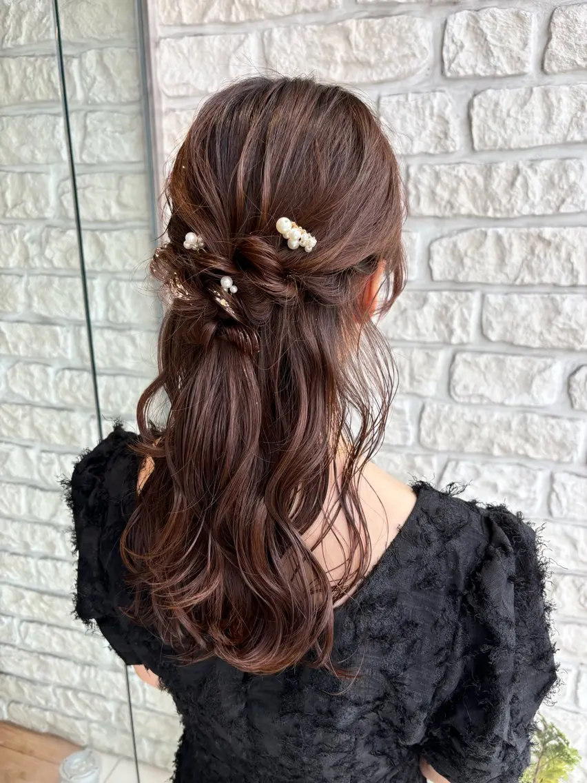 ヘアアレンジ 八木 瑠奈のヘアスタイル