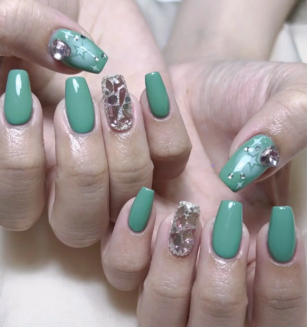 メンズ ネイル メンズ韓国風 アートネイル オーロラネイル ガーリー キラキラネイル ハンドネイル Nail salon 木にいるのネイルデザイン