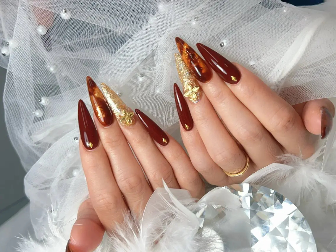 ネイル べっ甲ネイル ハンドネイル bijou nailsのネイルデザイン