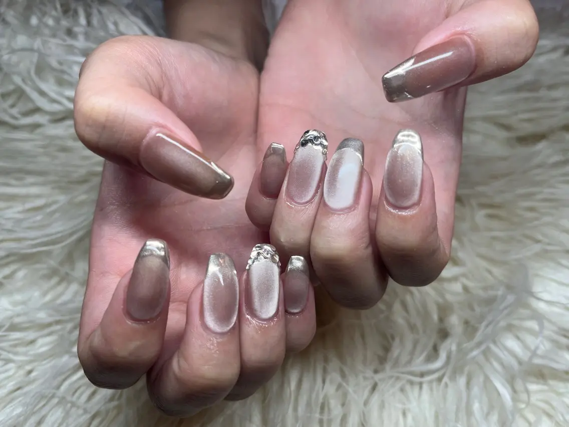 ネイル フレンチネイル マグネットネイル ミラーネイル ストーンネイル ハンドネイル Nail salon LuaRのネイルデザイン