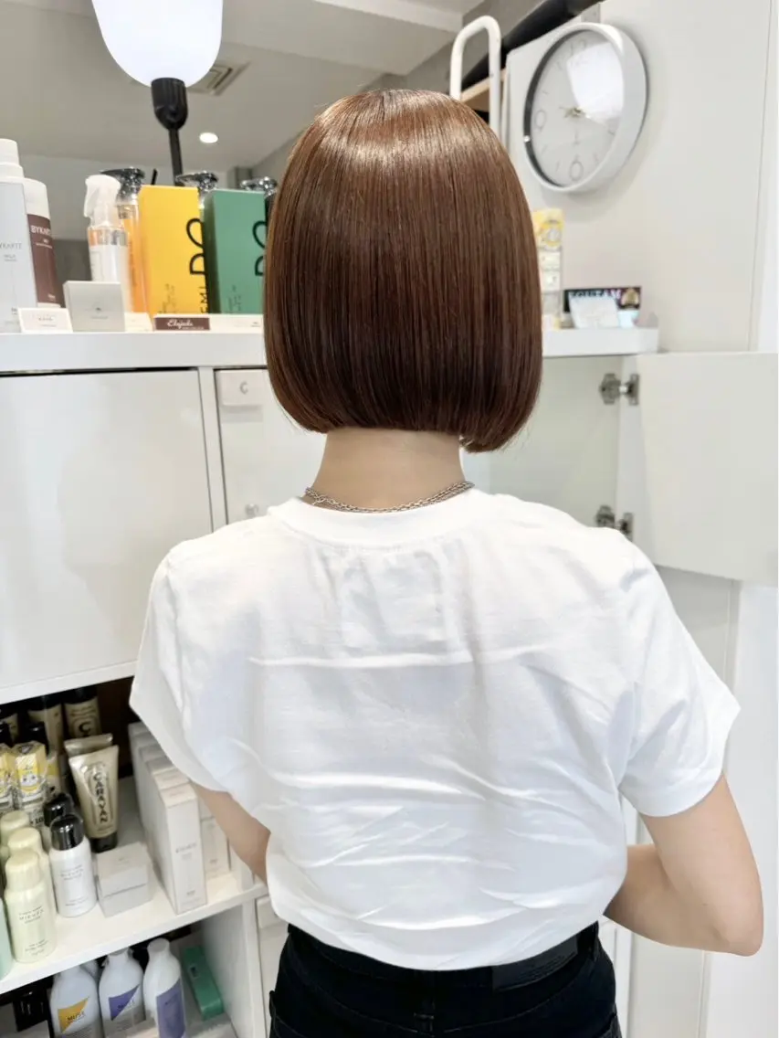 ショート 会田有紀 /切りっぱなしボブのヘアスタイル