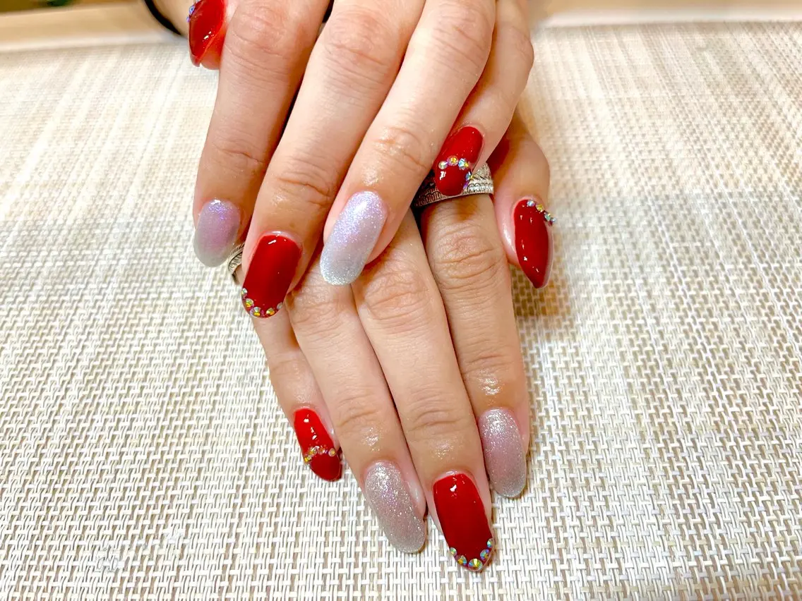 ネイル マグネットネイル ワンカラーネイル シンプルネイル ストーンネイル ワンホンネイル ハンドネイル プライベートサロン N's Nailのネイルデザイン