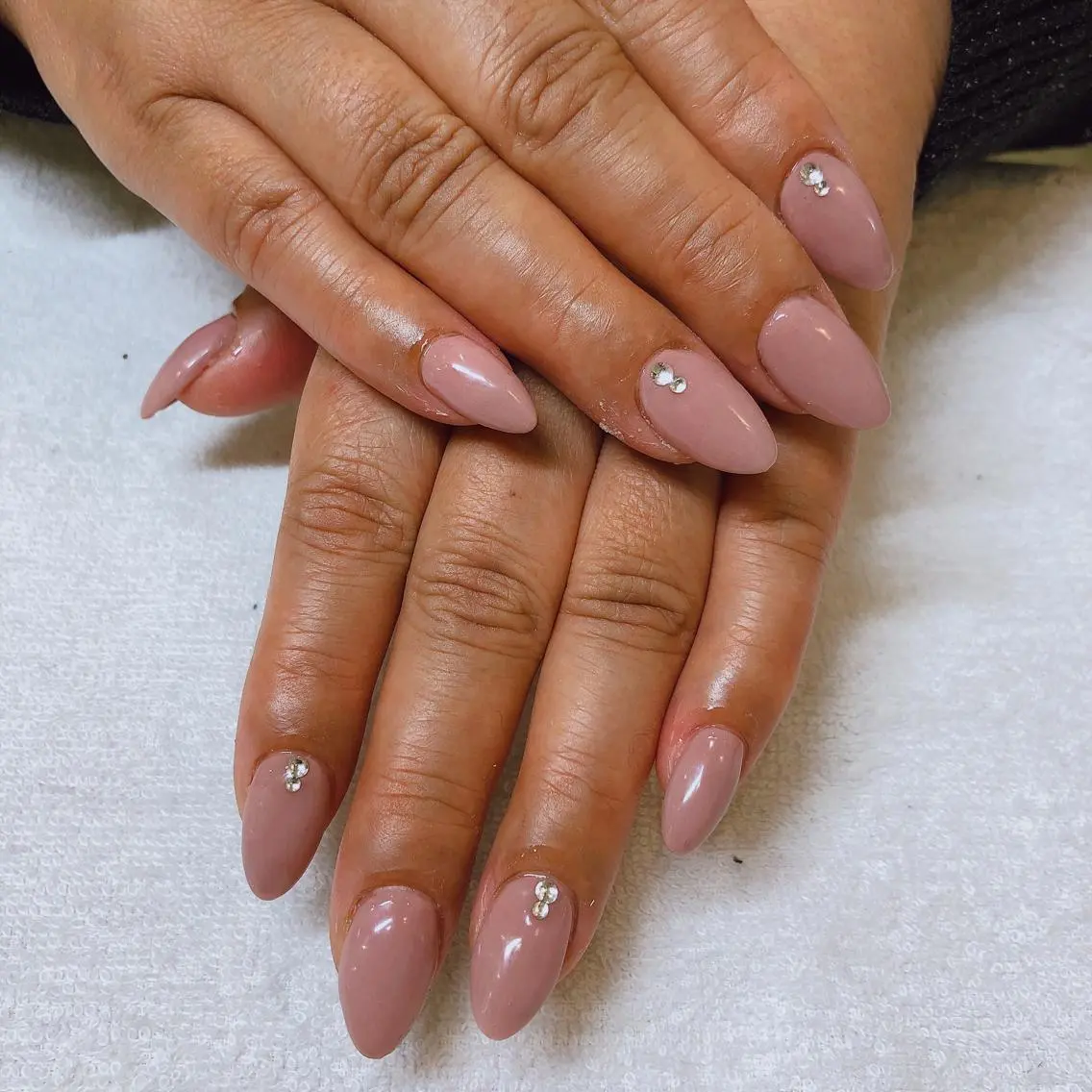 ショート ネイル ストーンネイル ハンドネイル 《LB》ラブリエ Nail&eyeのマツエク・マツパデザイン