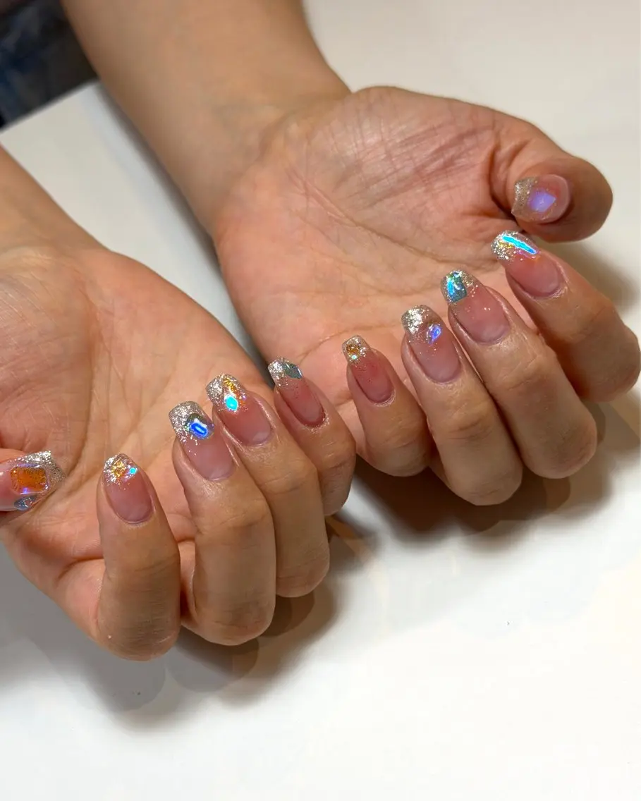 ミディアム ハンドネイル ルミエナリトリート MUKAEDAのネイルデザイン