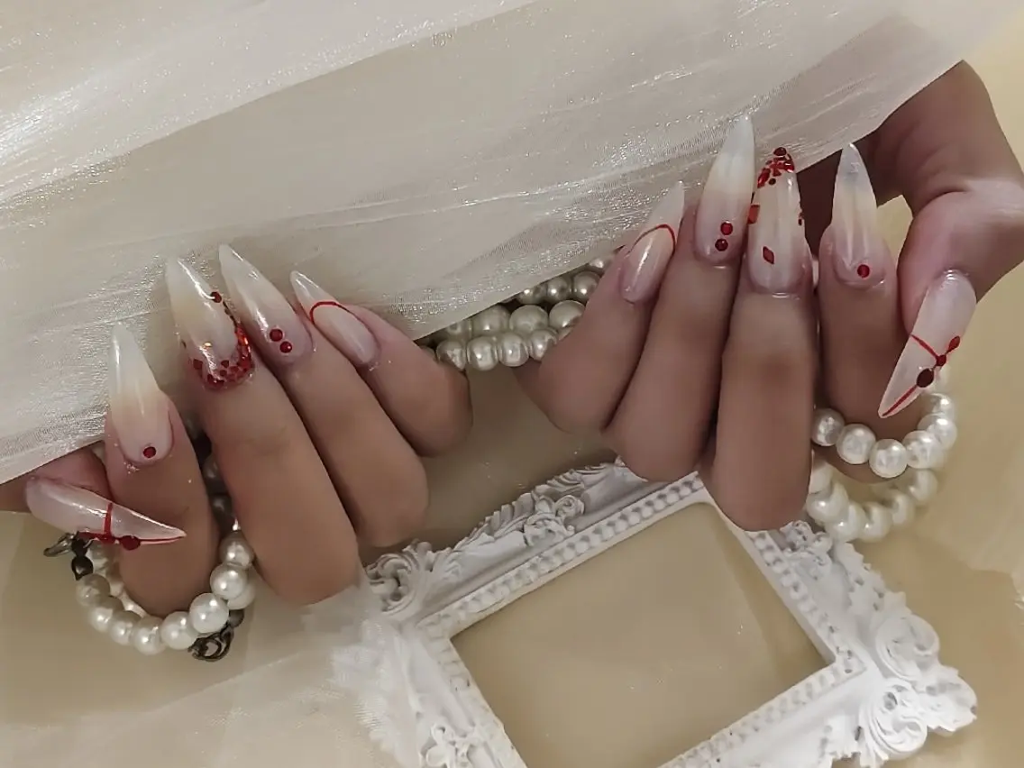 ネイル Kiki🎊 Vela Nailのネイルデザイン