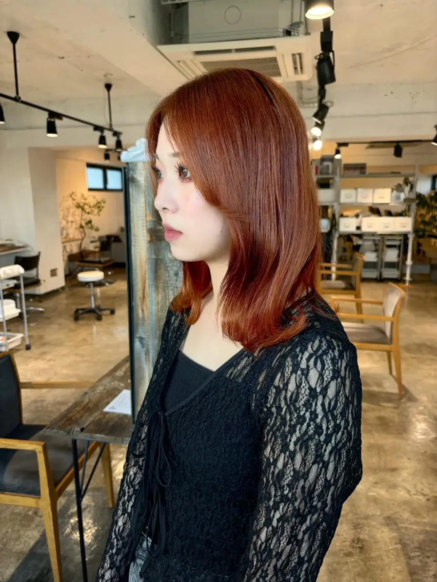 ロング カラー ブリーチ ケアカラー ダブルカラー ブリーチなしカラー オレンジ ヘアカラー トリートメント ヘッドスパ 暖色カラー🍒 ケアブリーチ/akiのヘアスタイル