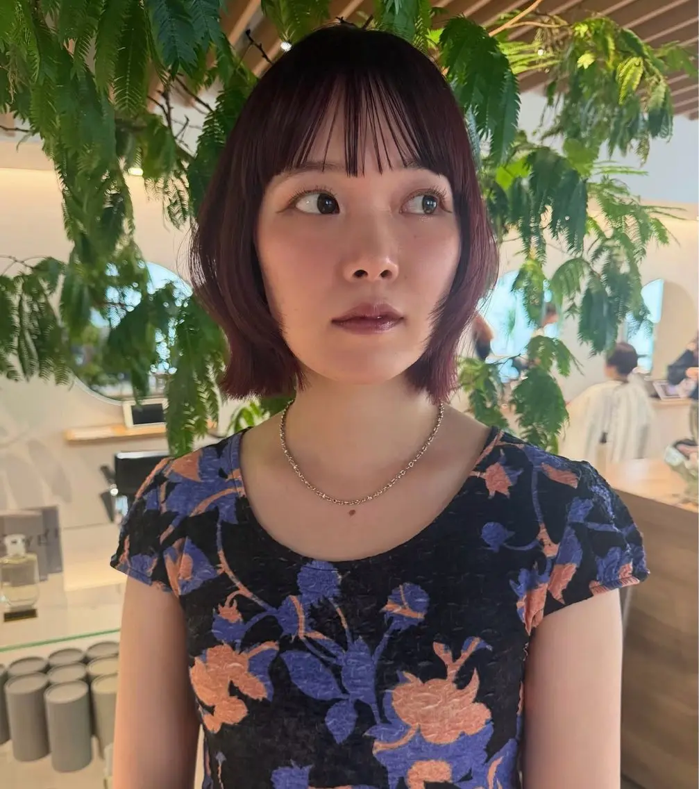 ミディアム カット ヘアカラー 中村 果乃のヘアスタイル