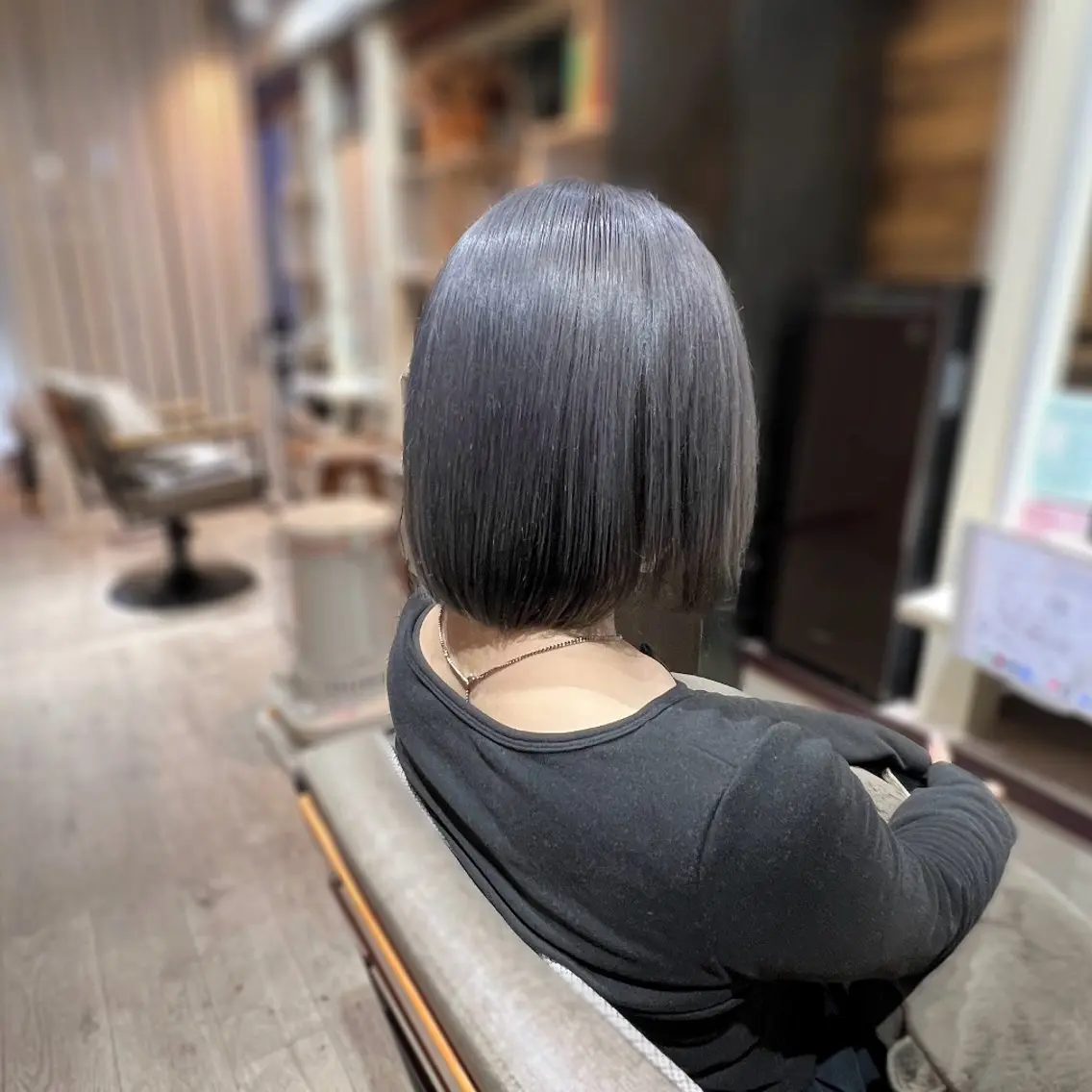 カラー ブリーチ AmiDA 常光のヘアスタイル