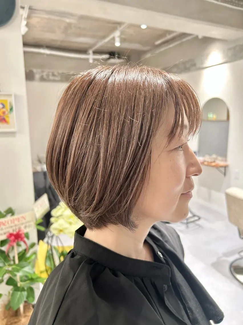 ショート カラー 神部 あずみのヘアスタイル