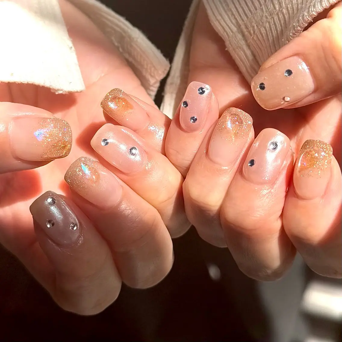 ネイル ハンドネイル フットネイル 𝙃𝙖𝙧𝙪⋆ ˚꩜。個性派のネイルデザイン
