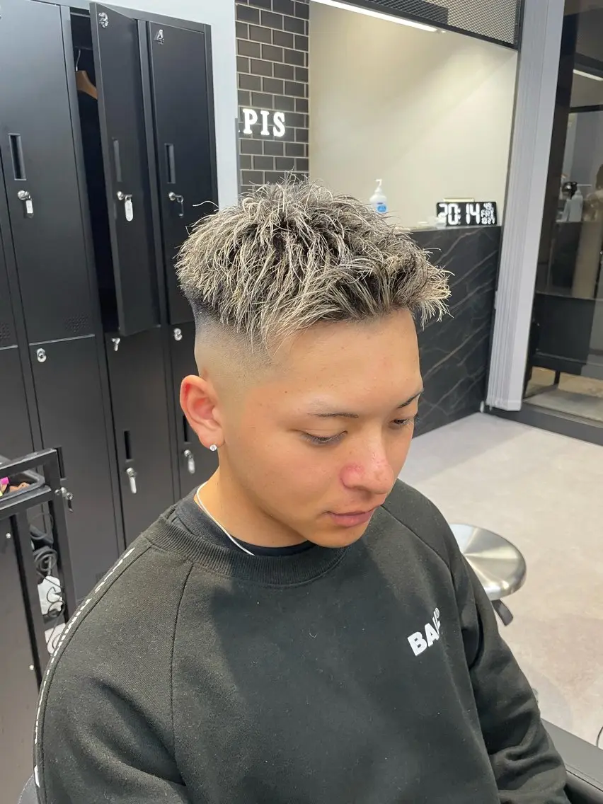 ショート カラー メンズ メンズメッシュ メッシュ 【Men's Lapis横浜】翔太のヘアスタイル