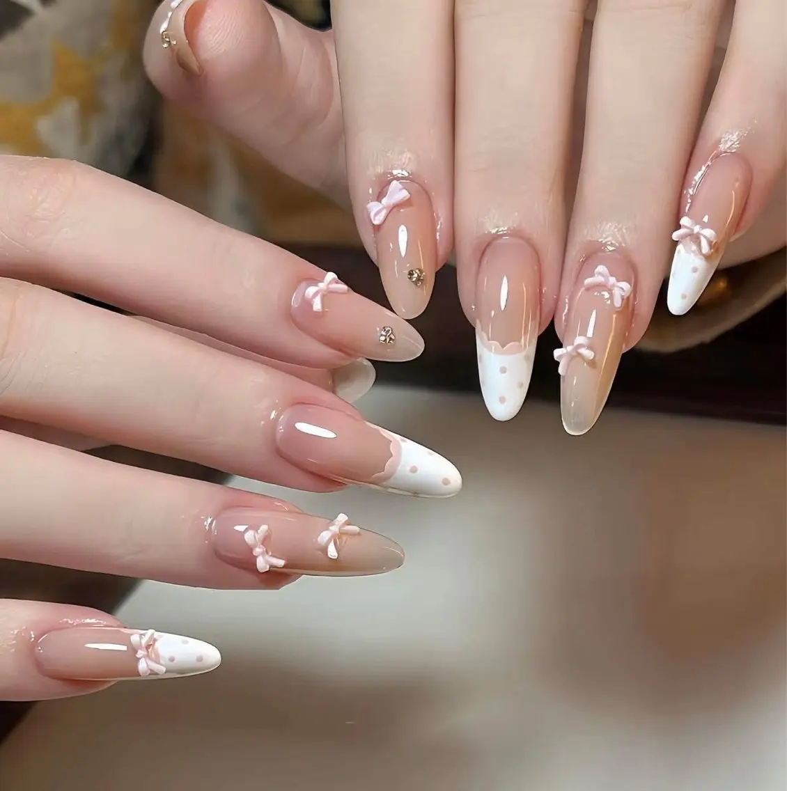 ネイル チークネイル フレンチネイル グラデーション キラキラネイル 韓国ネイル Minette nailHuongのネイルデザイン