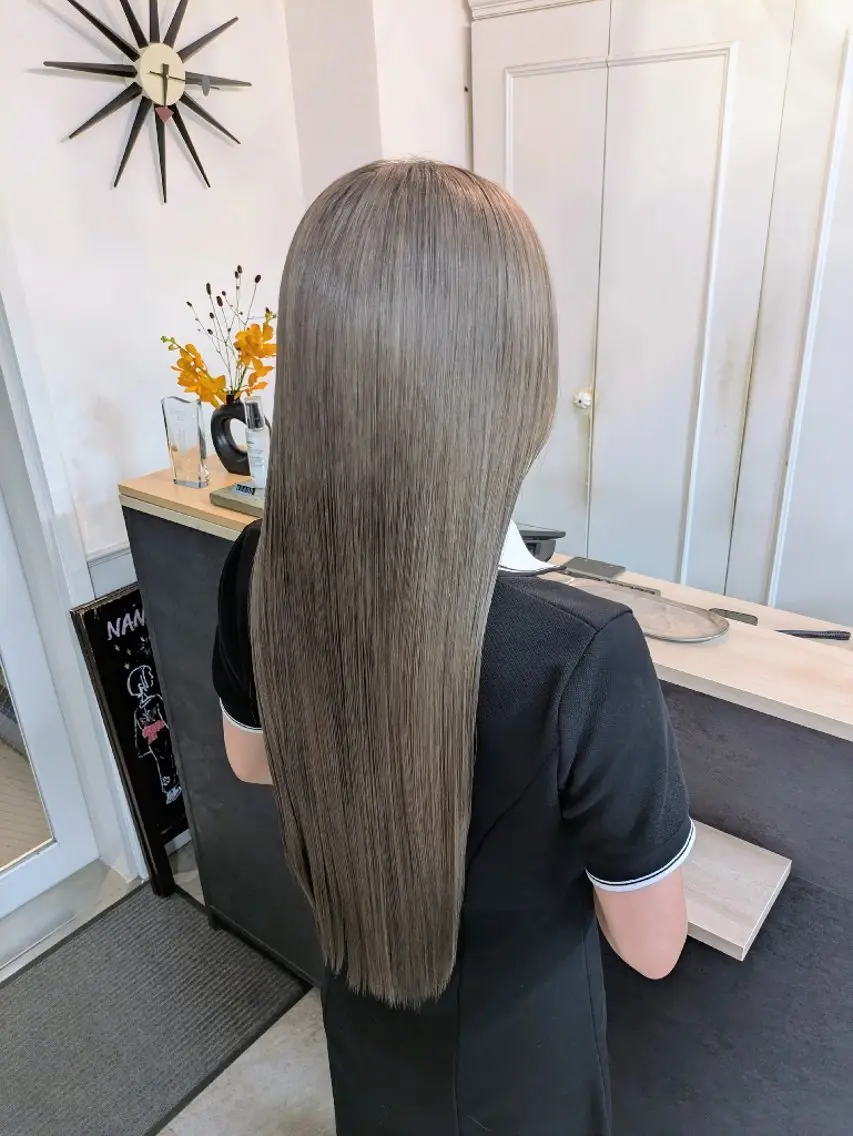 ロング カラー アッシュ ベージュカラー グレージュ ミルクティーベージュ ミルクティーグレージュ ヘアカラー トリートメント ベージュ＊Spica 【ミルクティー】のヘアスタイル