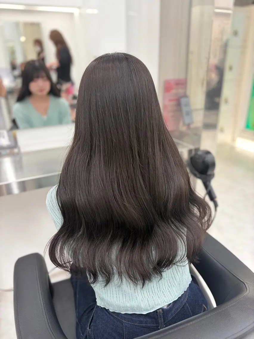 カラー ヘアセット 透明感うる艶カラー 🤍MANAMIのヘアスタイル