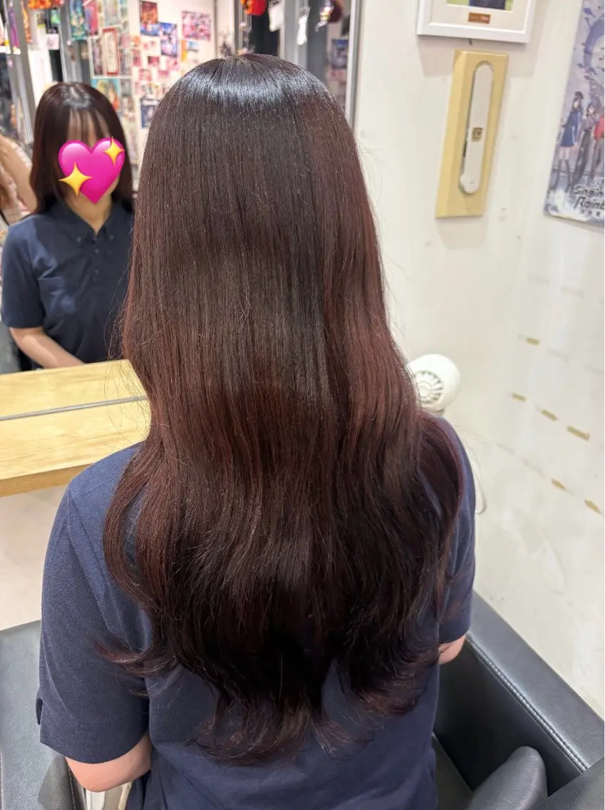 ロング カラー ベージュカラー ブリーチ ボルドーカラー ブラウンカラー 透明感カラー ヘアカラー トリートメント 推しカラー/ ミクのヘアスタイル
