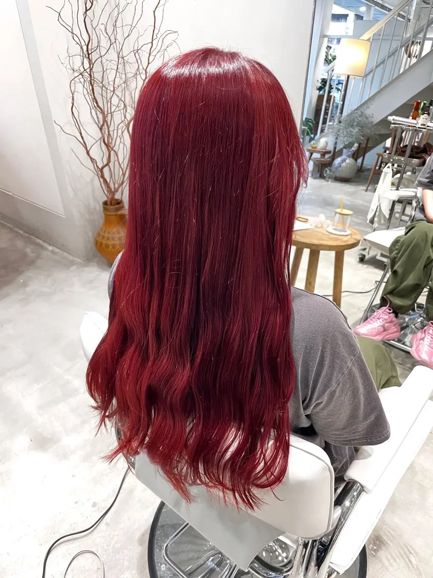 ロング カラー ヘアカラー 林 千聖のヘアスタイル