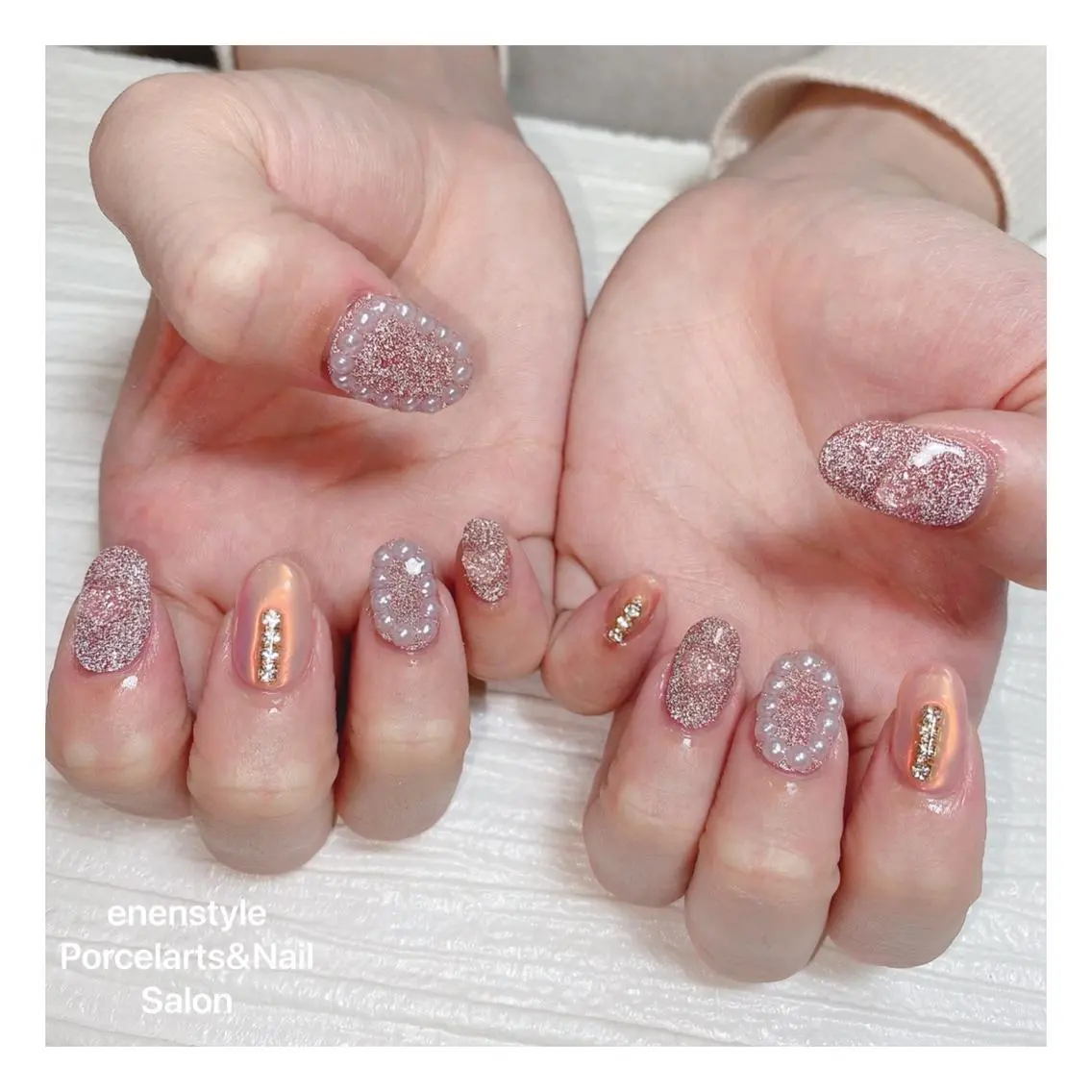 ミディアム ネイル ハンドネイル 🐾enen style 🐾のネイルデザイン