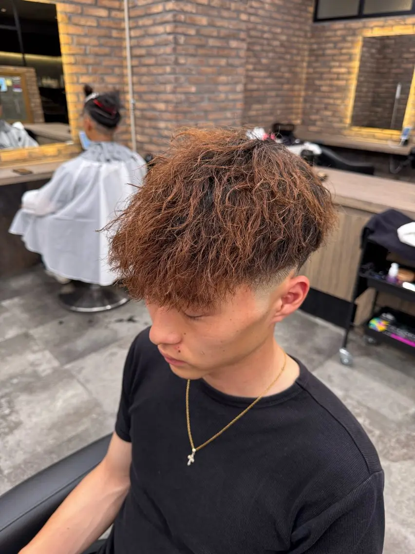 パーマ メンズ ツイスパ/シャドウ MANARUのヘアスタイル