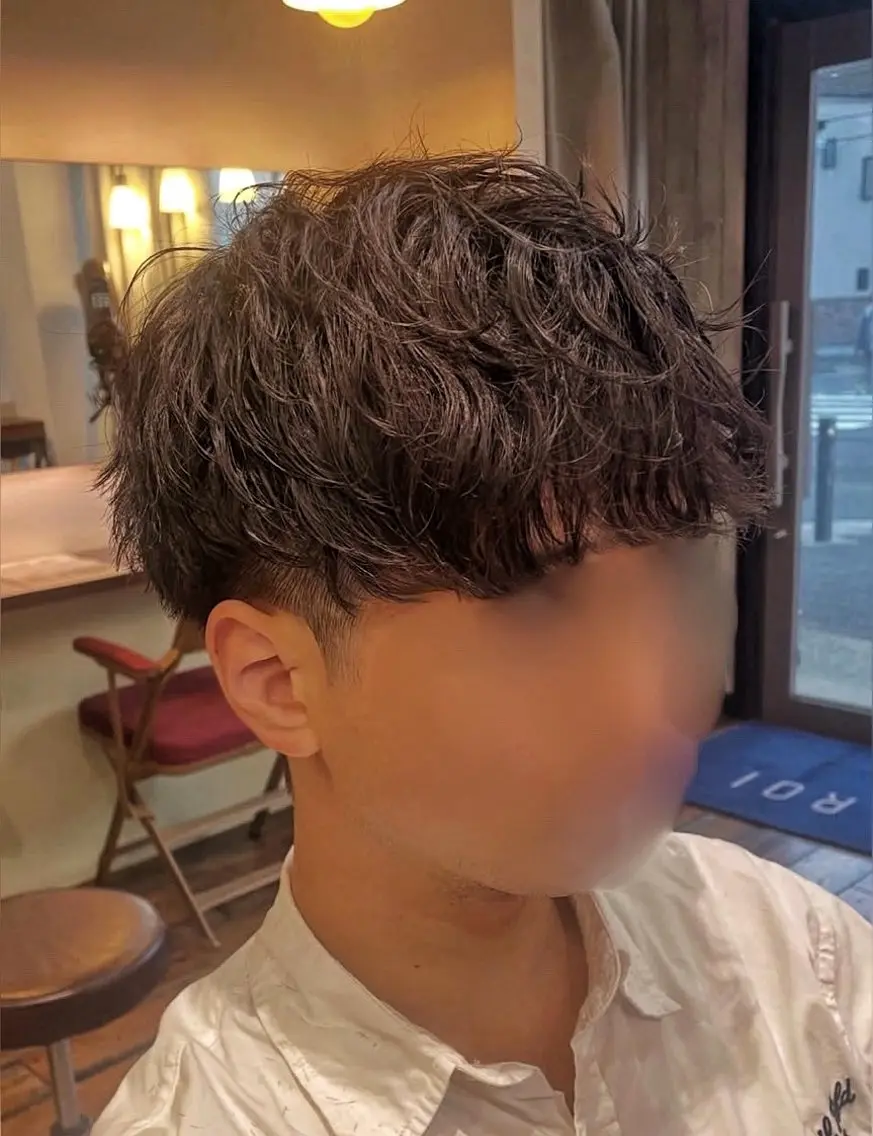 ショート パーマ メンズ スペインカール モ リのヘアスタイル