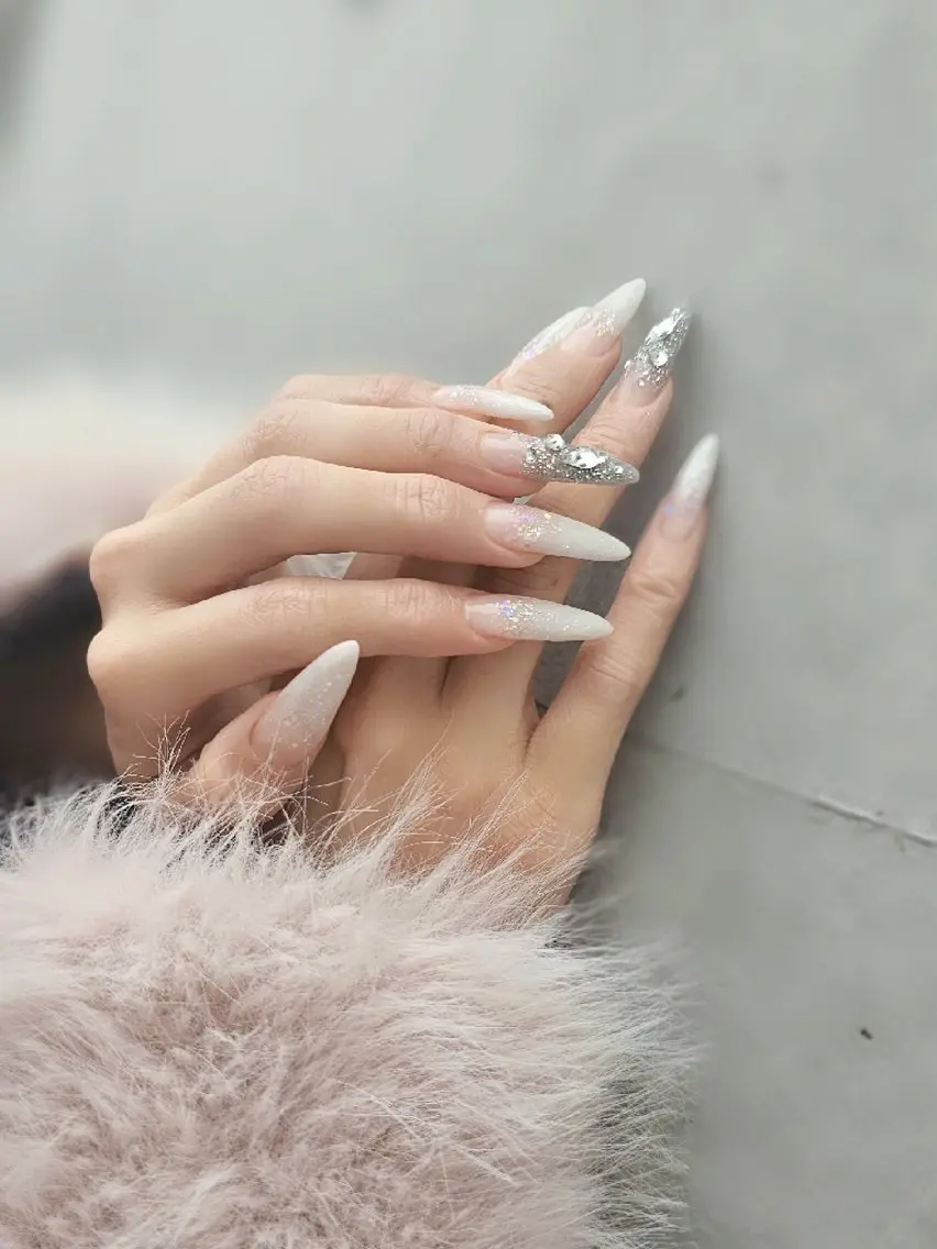 ネイル ロングネイル スカルプネイル Ra: Nail   라: 네일のネイルデザイン