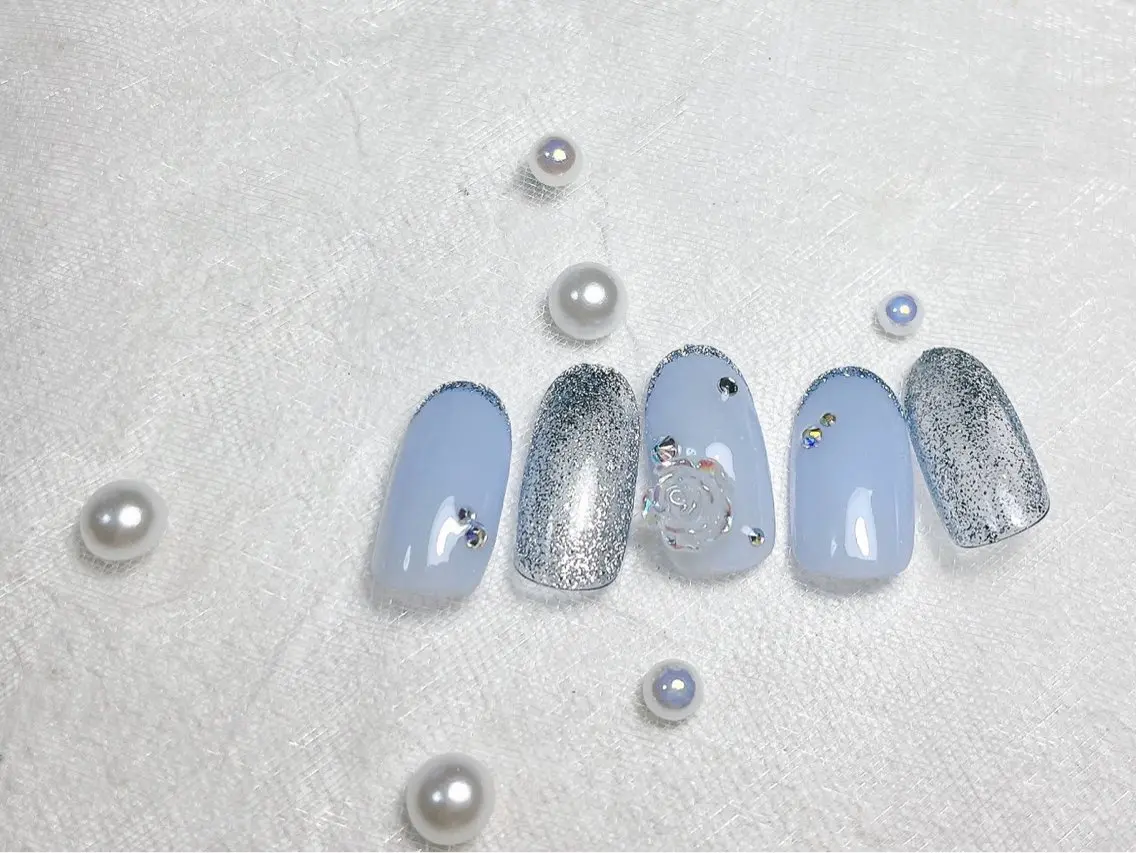 ネイル オーロラネイル ブルー フットネイル フレンチネイル ジェルネイル kiki nail たまプラーザのネイルデザイン