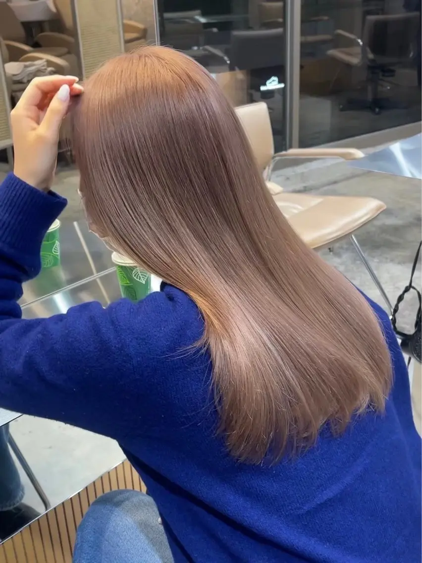 ロング ヘアカラー ミルクティーベージュ レイヤー/あげは🎀のヘアスタイル