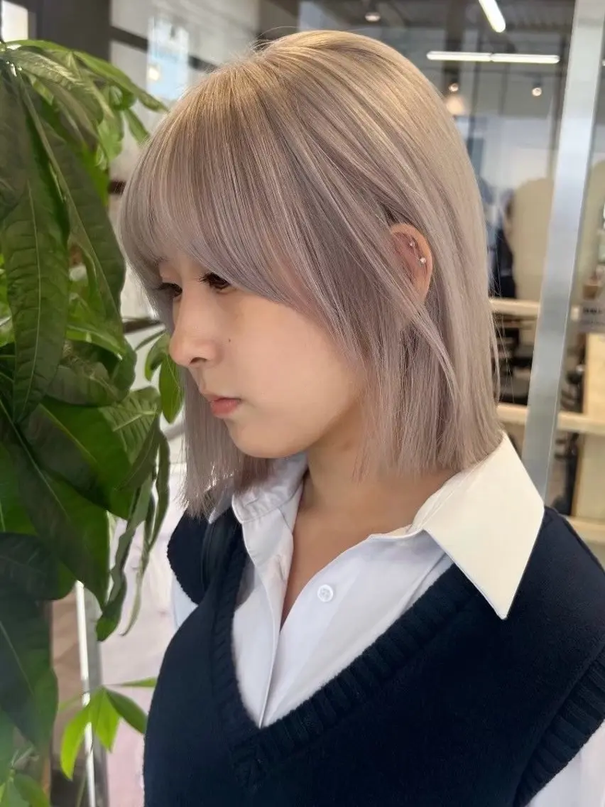 ショート カラー ブリーチ ダブルカラー イルミナカラー ブリーチなしカラー ボブ カット ヘアカラー トリートメント LUCK 本厚木店のヘアスタイル