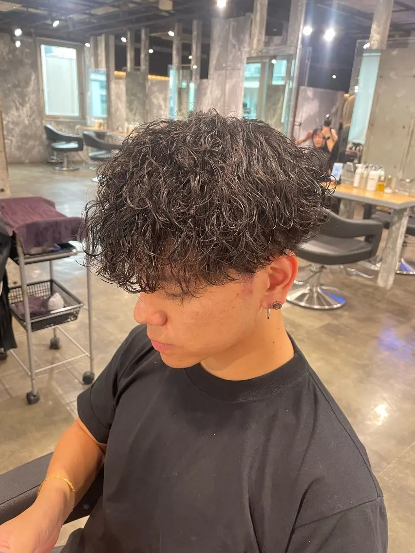 メンズ メンズパーマ 波巻きパーマ カット パーマ トリートメント メンズ特化美容師 💠チナツのヘアスタイル