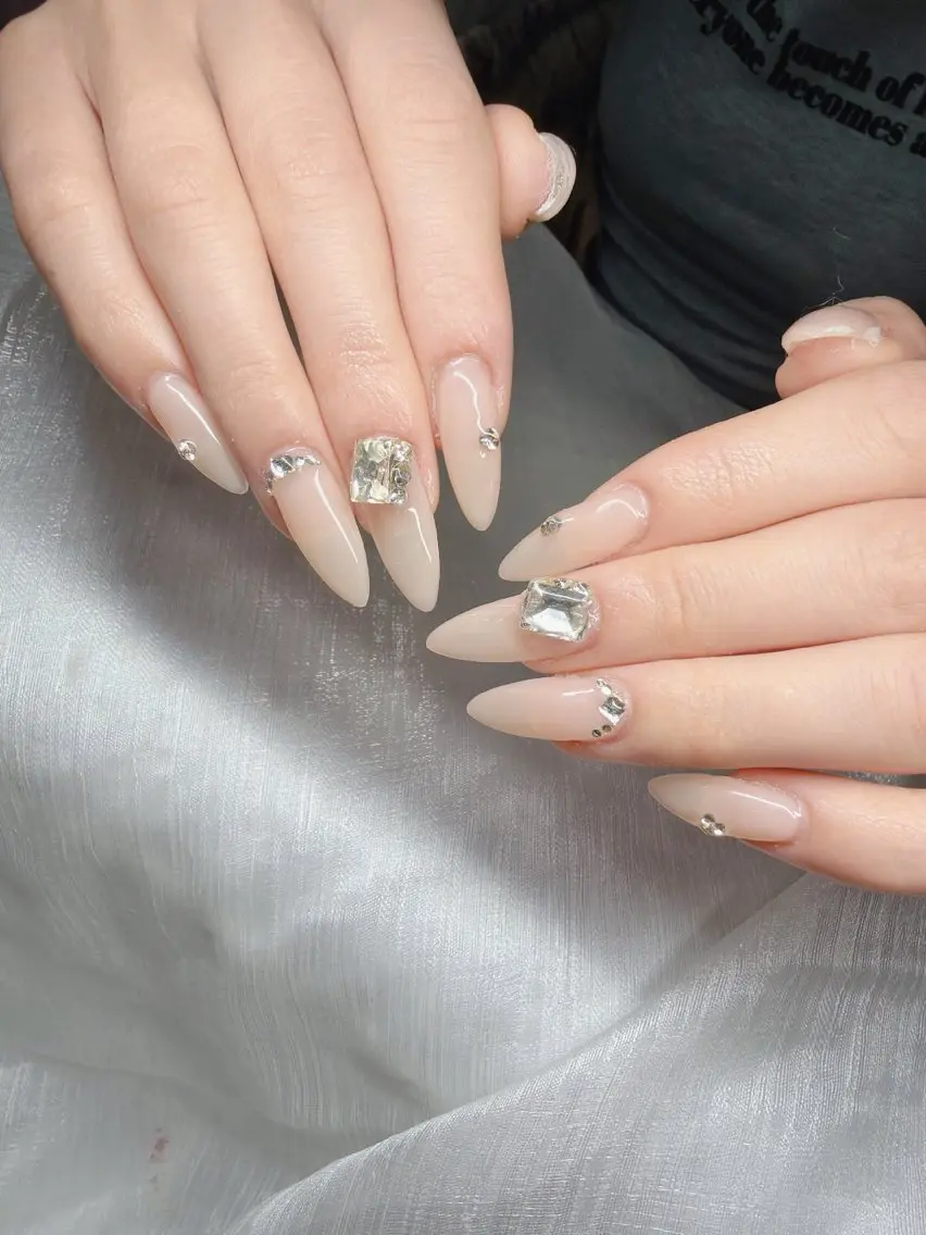 ネイル ハンドネイル Lee Nailsのネイルデザイン