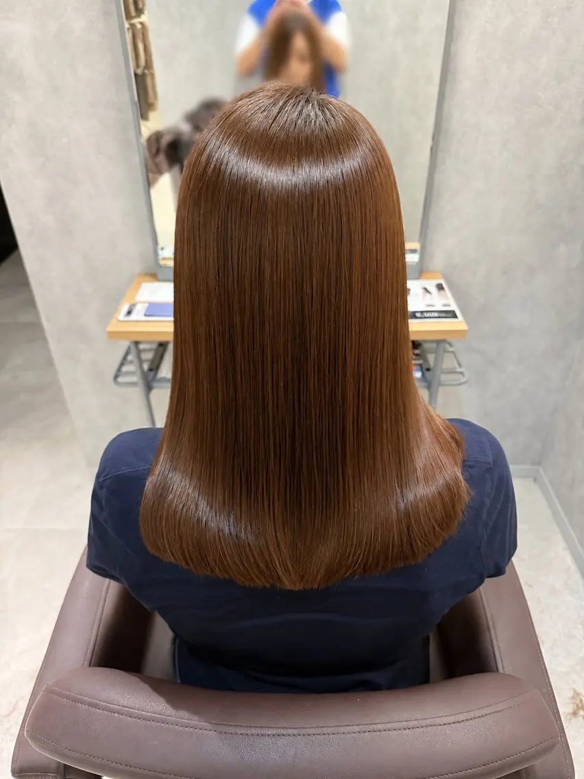 セミロング 顔まわりレイヤー 顔周りカット 韓国風ヘア レイヤーカット Dico💫 こーうんのヘアスタイル