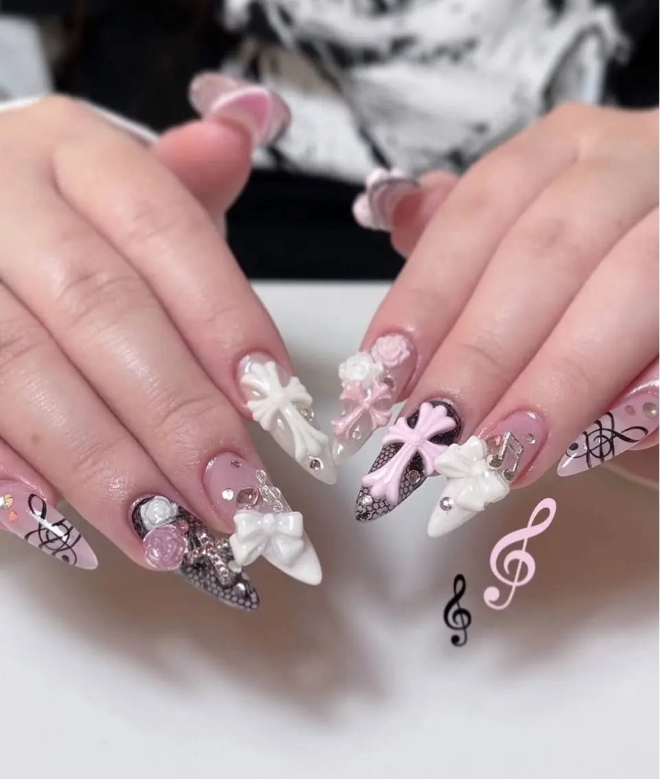 ネイル HAPPI NAIL . LEEのネイルデザイン