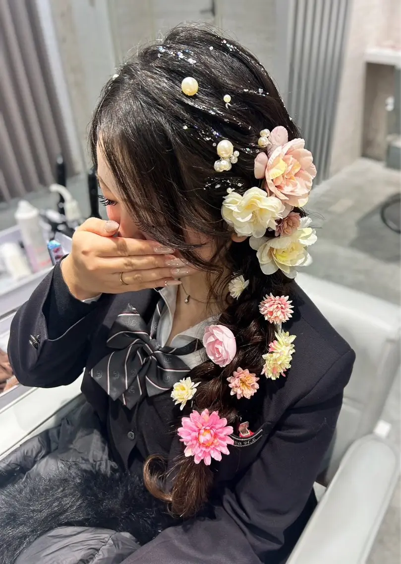 ロング 卒業式のヘアスタイル ベルグローヘアセット 🤍まりこのヘアスタイル