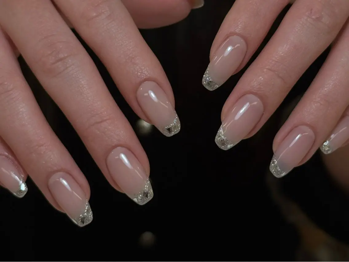 ネイル チークネイル フレンチネイル 韓国ネイル マグネットネイル 持ち込み ハンドネイル LINEA.nail STUDIOのネイルデザイン