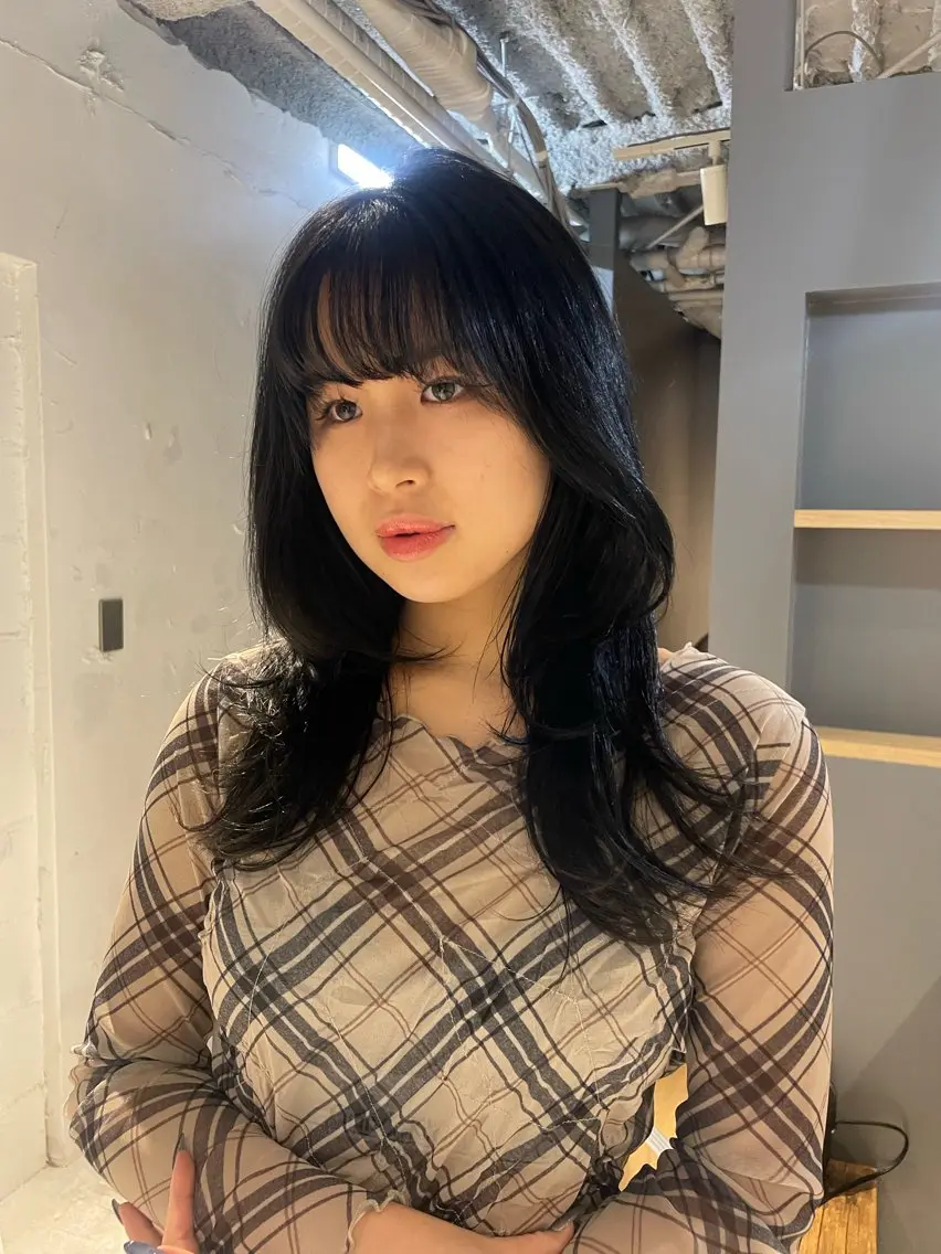 ミディアム カラー 伸ばしかけ レイヤーカット レイヤー×初 パーマ|hinakoのヘアスタイル
