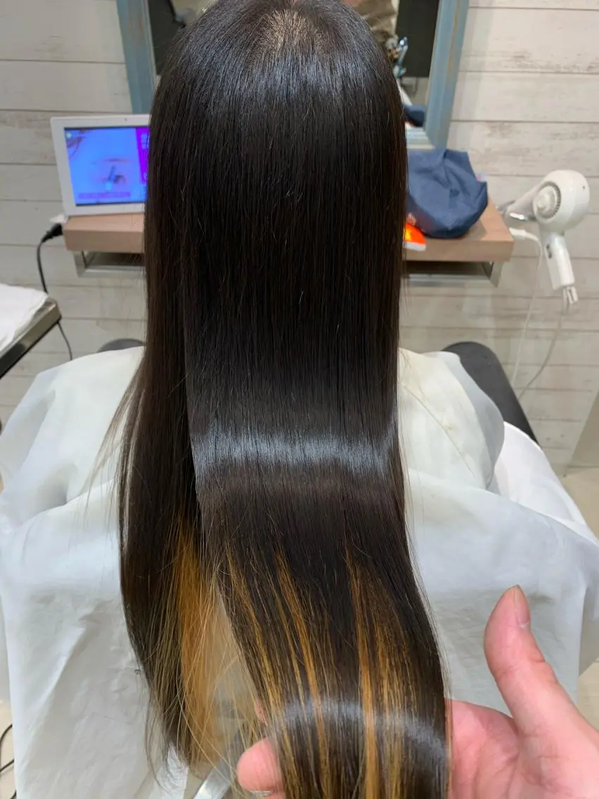 カット+白髪ぼかしハイライト+2STEP TRの写真