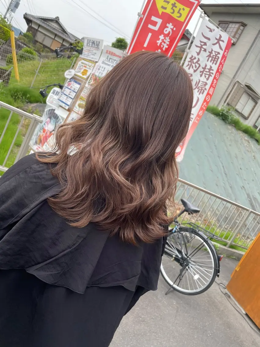 セミロング カラー JowA✂︎ 目片夏実のヘアスタイル