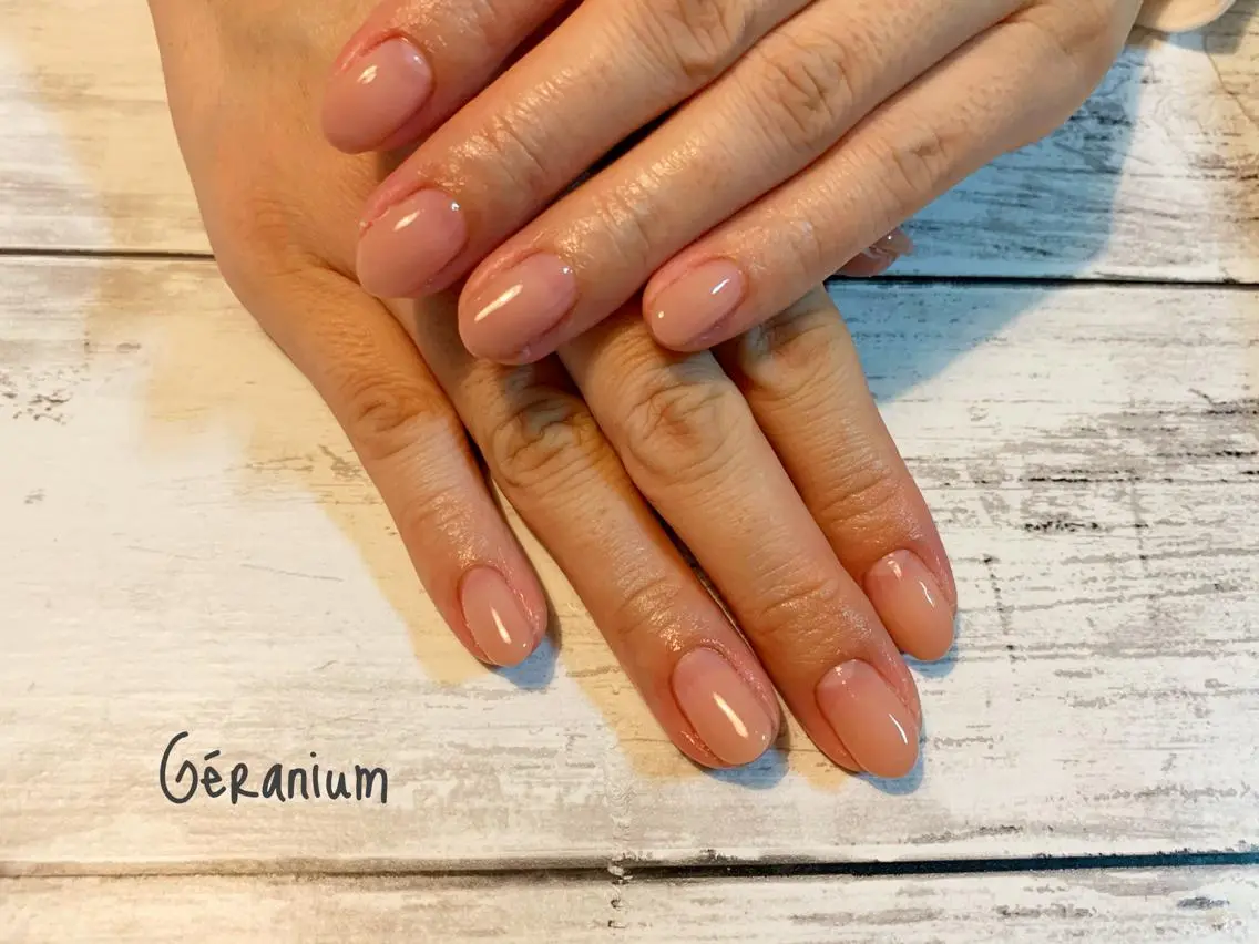 ネイル オフィスネイル ハンドネイル GéRanium Harukaのネイルデザイン