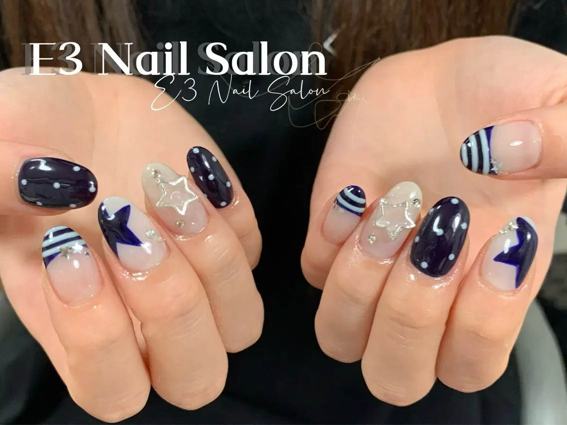 ネイル オーロラネイル フレンチネイル ジェルネイル ガラスフレンチ グラデーション ハンドネイル E3 Nail Salonのネイルデザイン