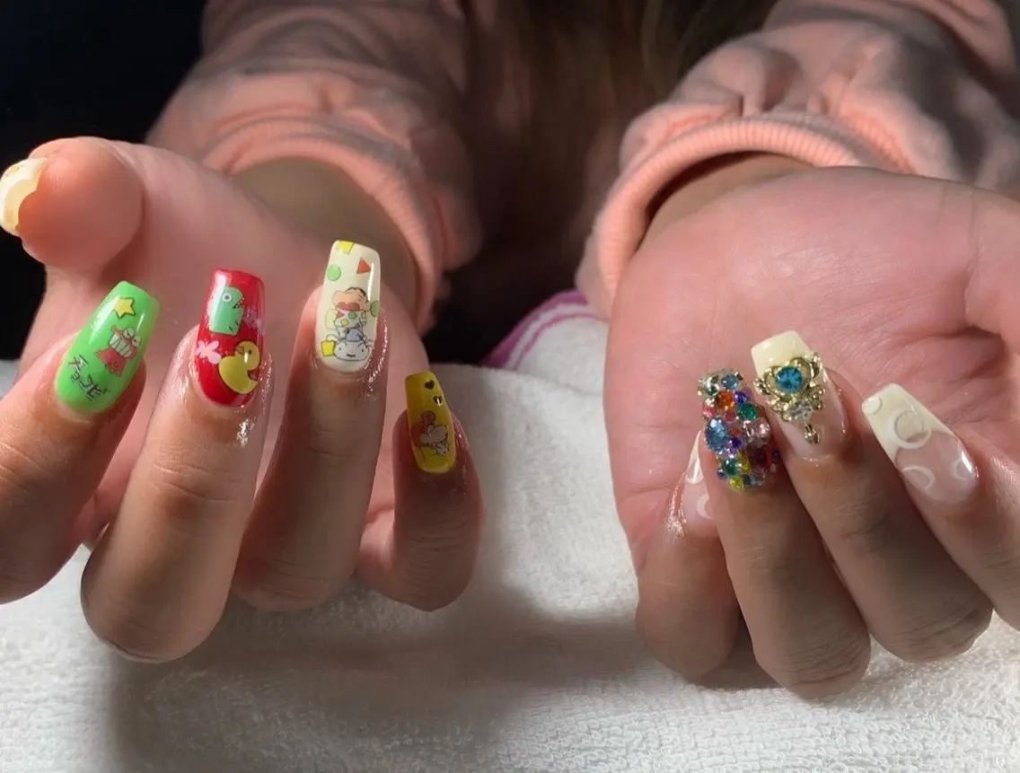 ネイル ハンドネイル フットネイル MHR nailのネイルデザイン