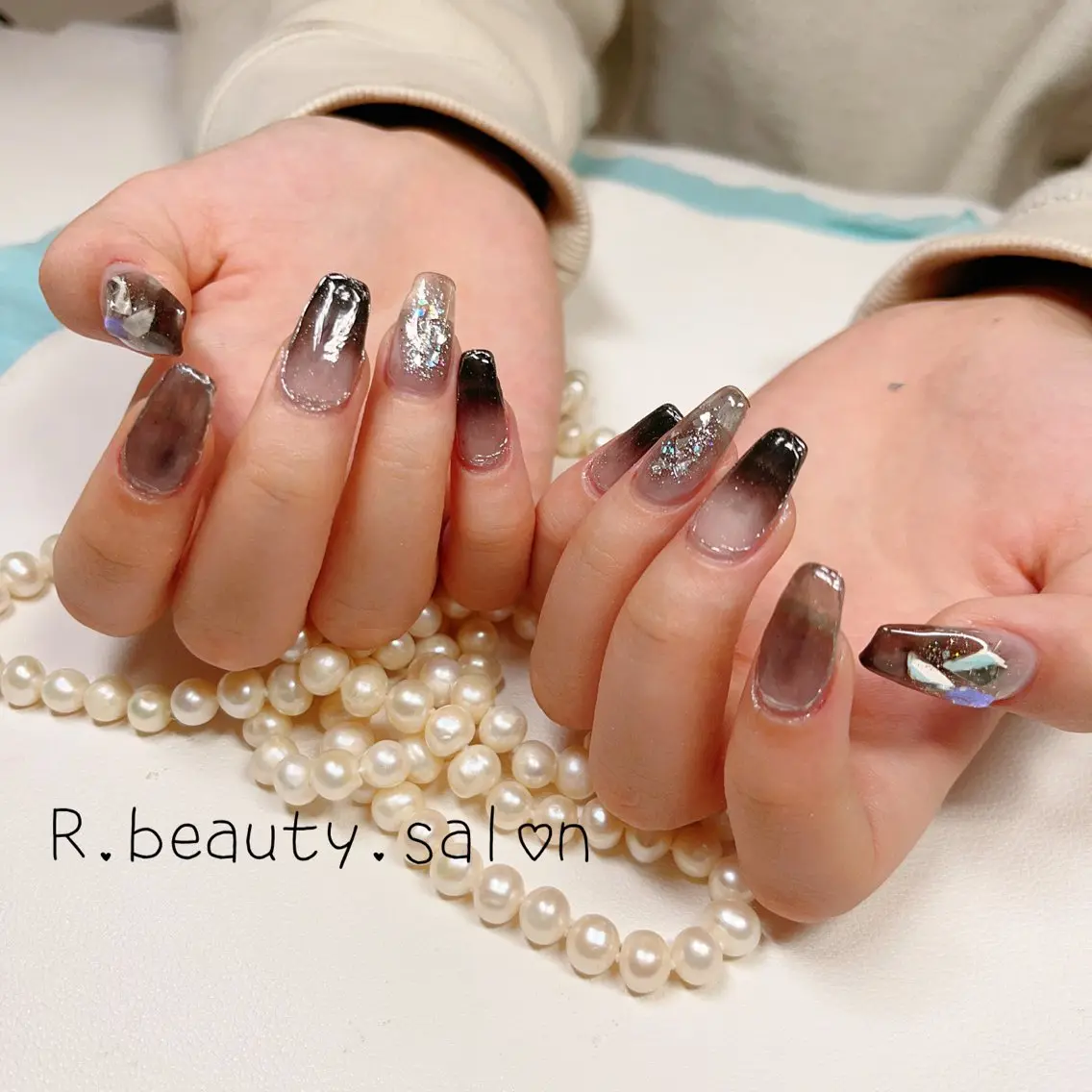 ネイル R.beauty サロンのネイルデザイン