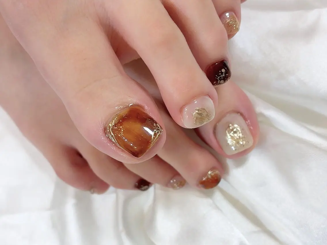 ネイル フットネイル salon de Tiaraのネイルデザイン