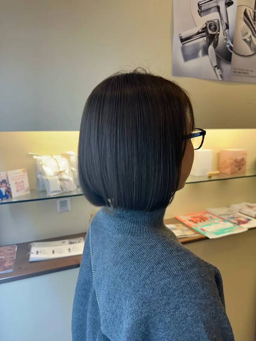 ミディアム カラー ボブ ⭐️いおり⭐️ ✨透明感カラー✨のヘアスタイル